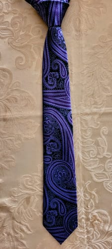 Customer photo review of Silver Purple Paisley Silk Men's Necktie Pocket Square Cufflinks Set