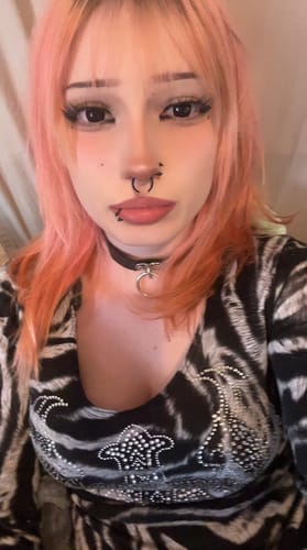 Customer photo review of Linn's Dollie Darknight Black Contact Lenses(12 months of use)