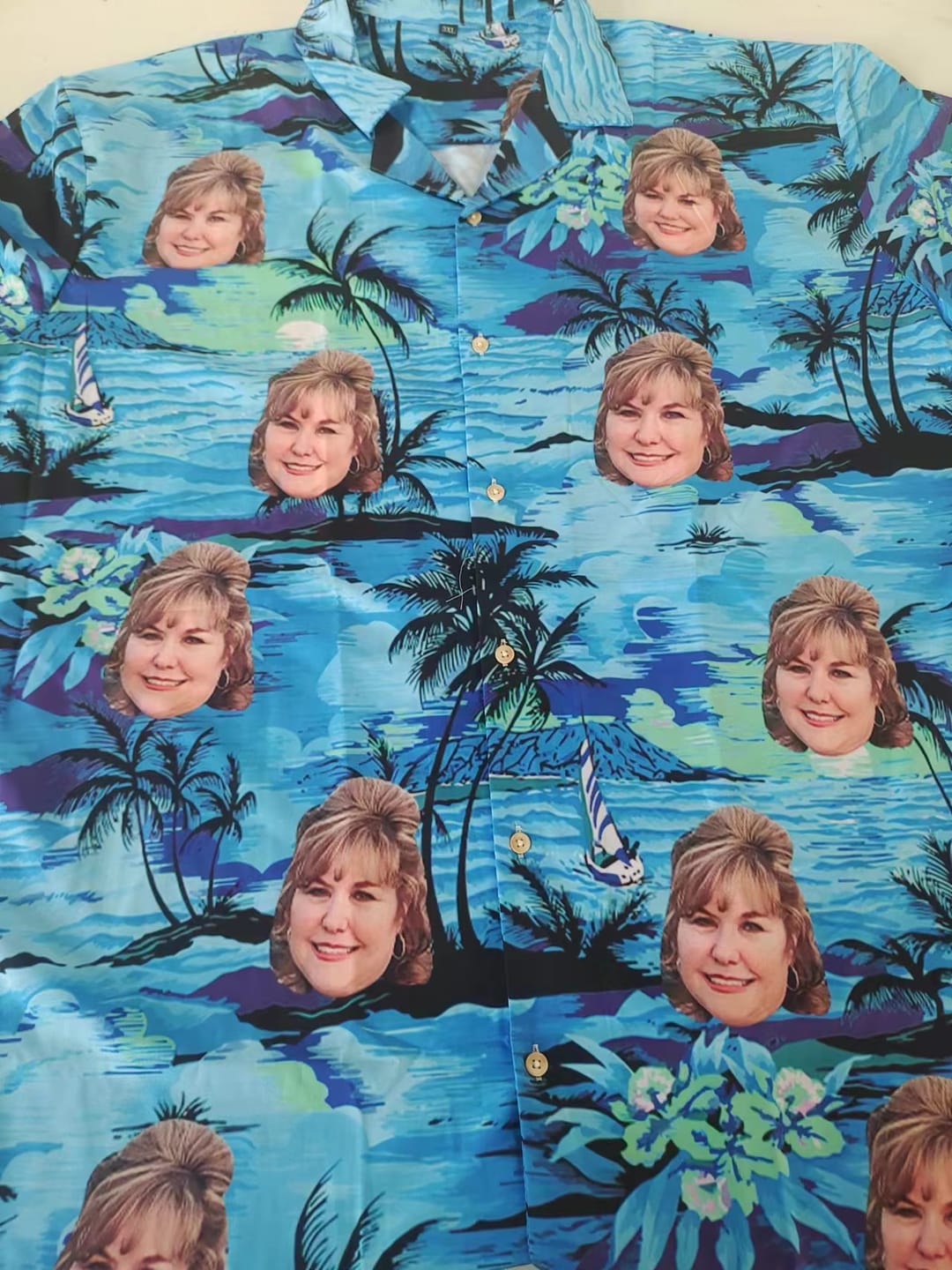 Customer photo review of Blue Island Men's Hawaiian Shirt Summer Short Sleeve Top