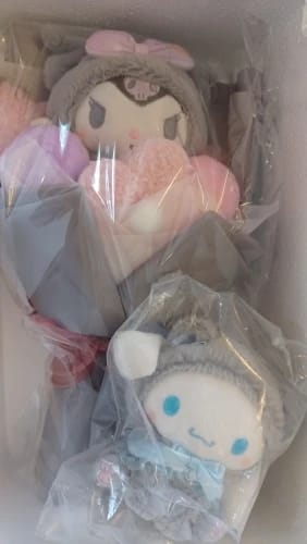 Customer photo review of Kuromi Dolly Plush Bouquet