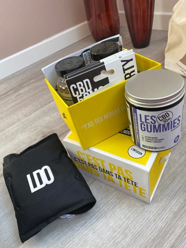 Customer photo review of Gummies Premium CBD - 2700MG