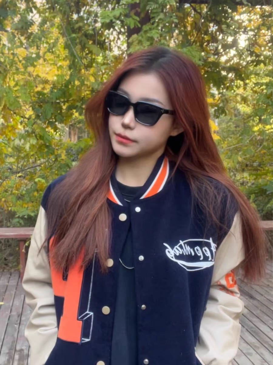 Customer photo review of Noel Rectangular Framed Sunglasses