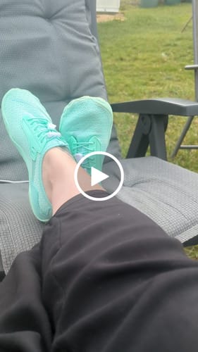 Customer video review of Feel Pro - gesunde & bequeme Barfußschuhe