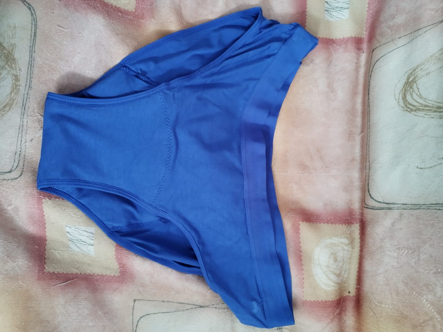 Customer photo review of Culottes d’incontinence ultra-absorbantes (Lot de 3)