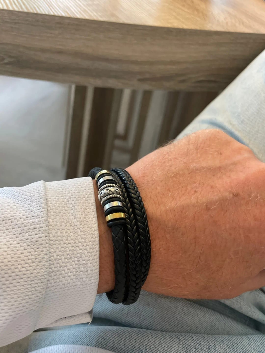 Customer photo review of To My Son Bracelet from Mom and Dad, Believe in Yourself, Dream, Plan and Do Your Best