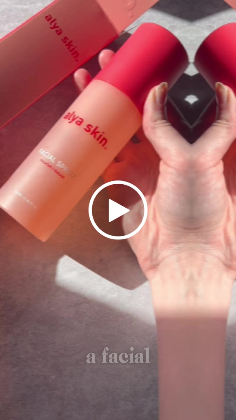 Customer video review of Facial Spritz