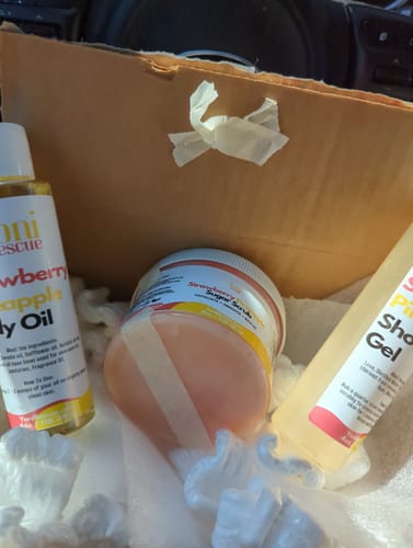 Customer photo review of Strawberry Pineapple Trio Bundle - Shower Gel + Body Oil + Sugar Scrub