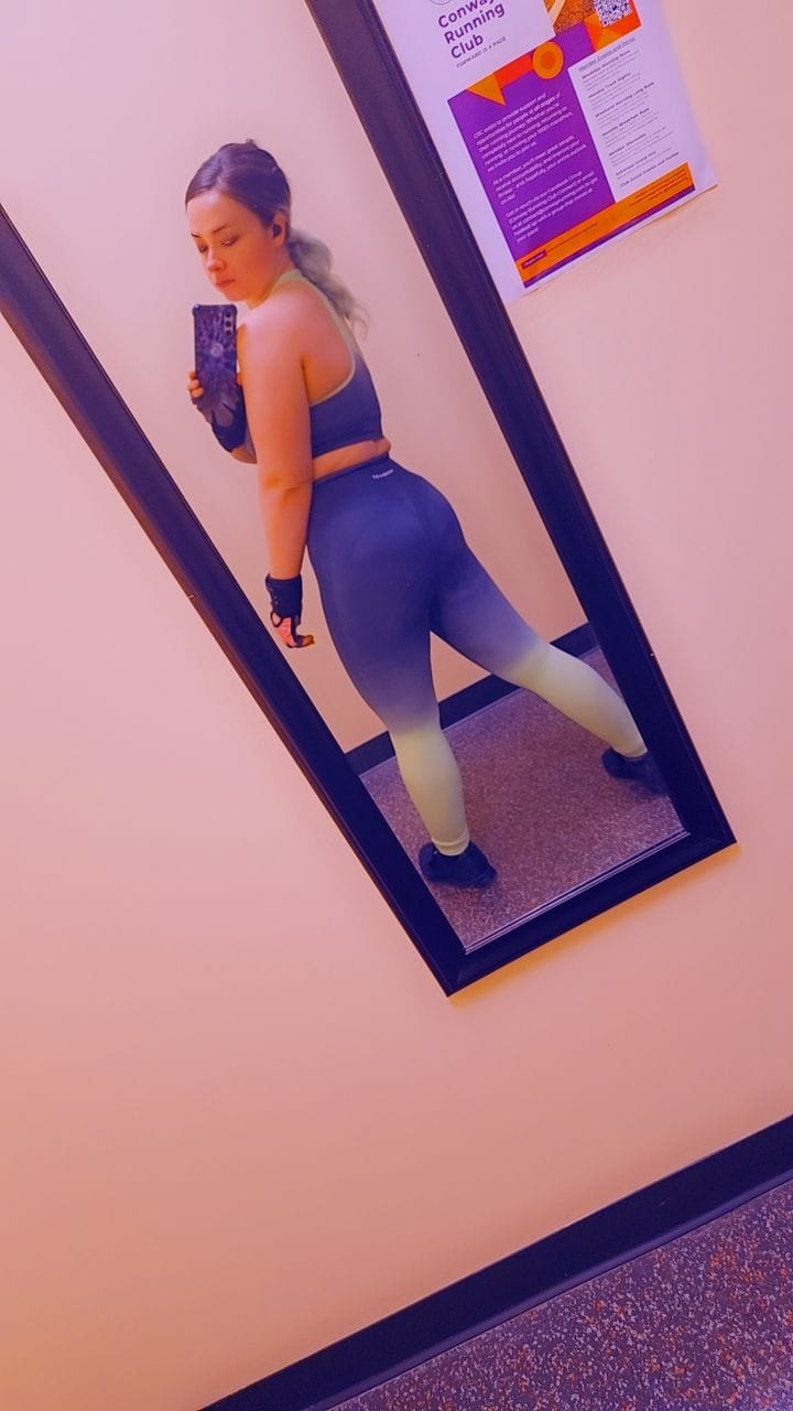 Customer photo review of Assets Leggings