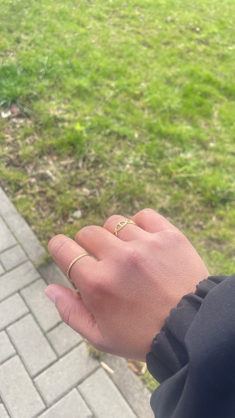 Customer photo review of Alice Ring | 18K vergoldet