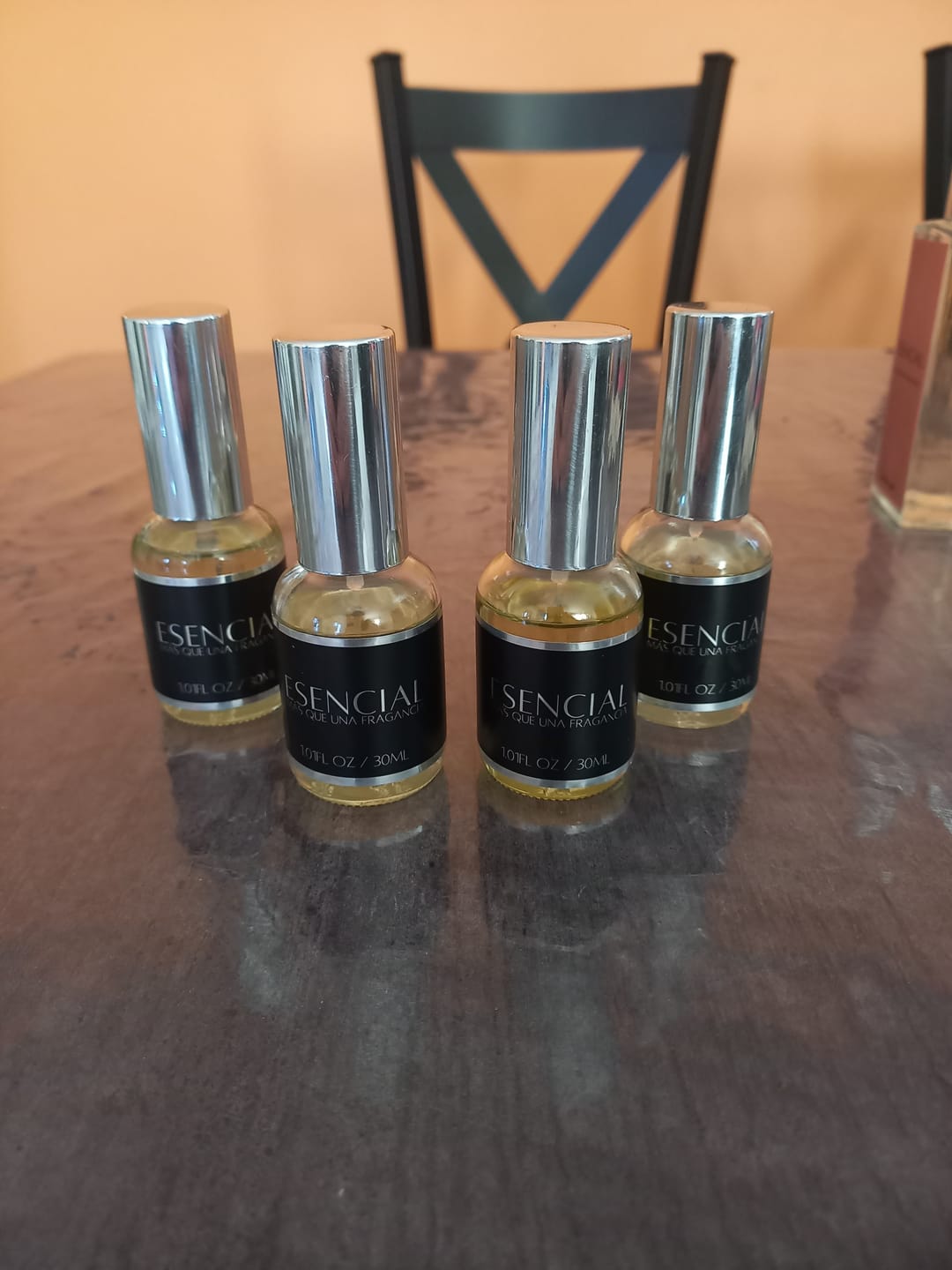 Customer photo review of H193 Inspirado en: Bad Boy Le Parfum - Carolina Herrera