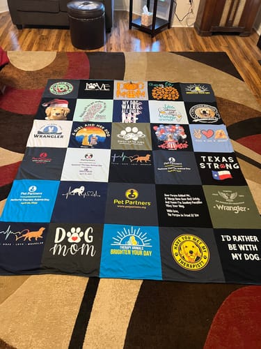 T-shirt quilt with pets, dogs themes by Sue from TX