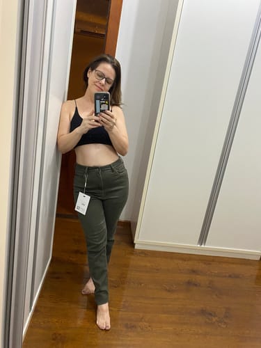 Ana Paula Souza S. review of Calça Jeans Skinny Manacá Verde image 1 out of 1