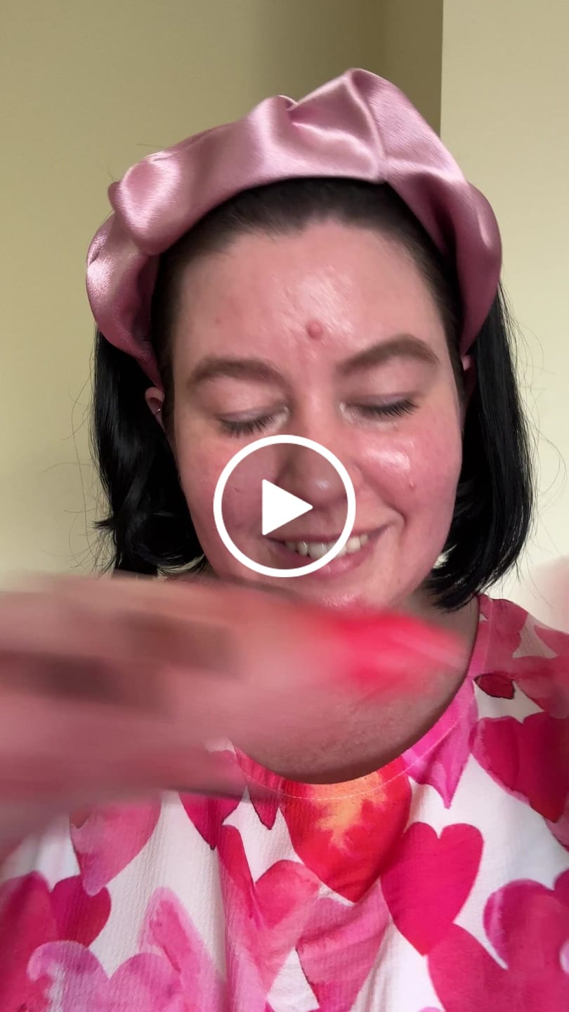 Customer video review of Facial Spritz