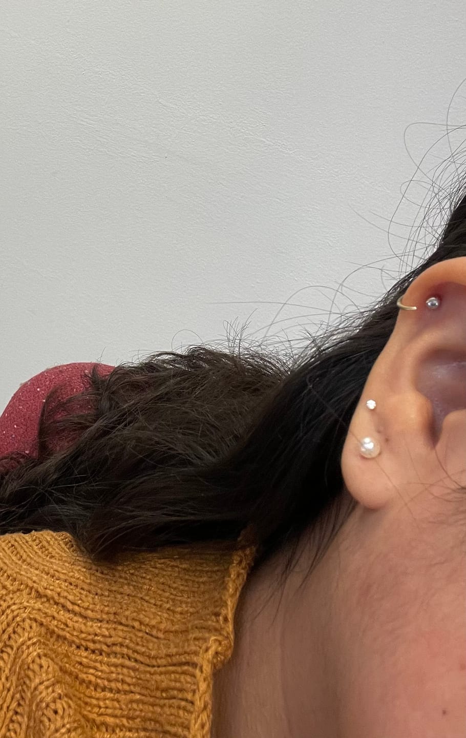 Customer photo review of Pendientes Pequeña Circonita