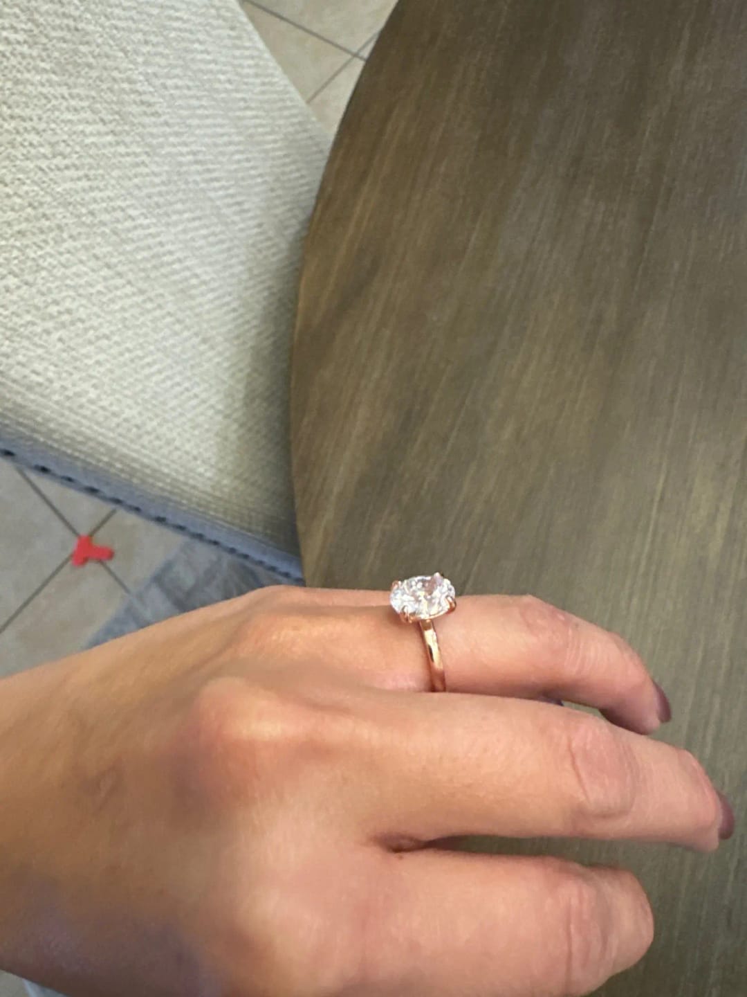 Customer photo review of Anel Solitário Moissanite