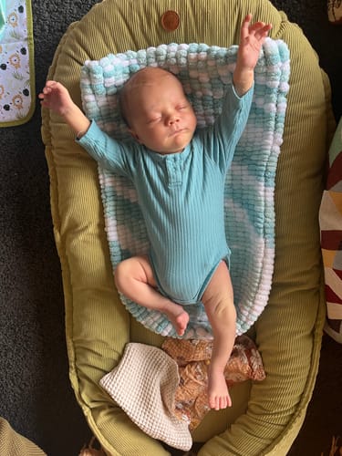 Customer photo review of Avocado Jumbo Baby Nest