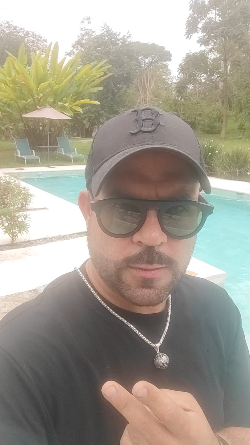 Customer photo review of Racer black