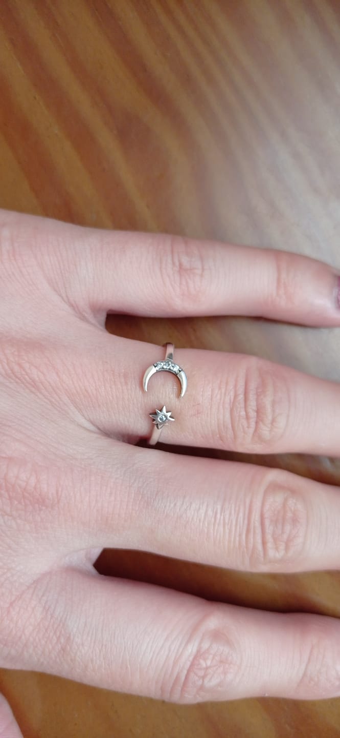 Customer photo review of Anillo Luna y Estrella