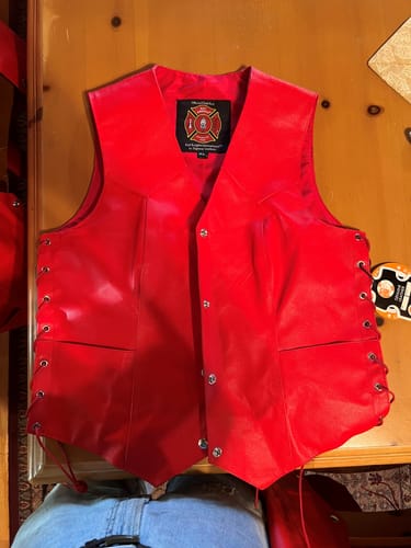 Customer photo review of HL11614RedKnight  Men's Red Classic Leather Vest Motorcycle