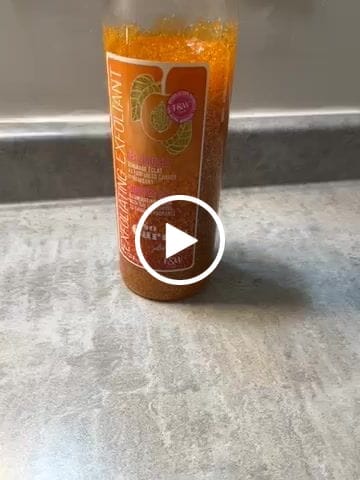 Customer video review of Fair and White So Carrot  Exfoliating Shower Gel 940 ml