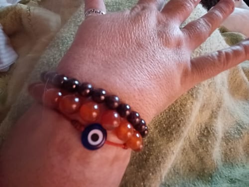 Customer photo review of Pulsera Granate
