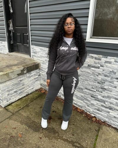 Customer photo review of Deep Wave Wig Real Human Hair 13x4 Transparent Lace Front Wig Pre Plucked Natural Color