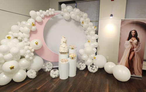Customer photo review of 6.5ft Portable Crescent Moon Shape Stand for Baby Showers & Birthday & Wedding Events