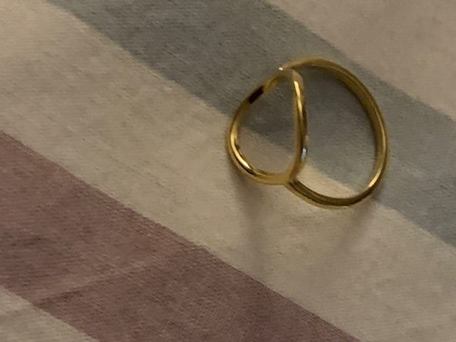 Customer photo review of Anillo Ovali