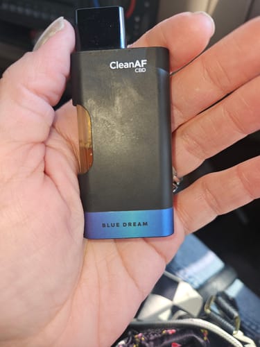 Customer photo review of 2 Gram Full Spectrum CBD Vape Pen - Blue Dream [Sativa]