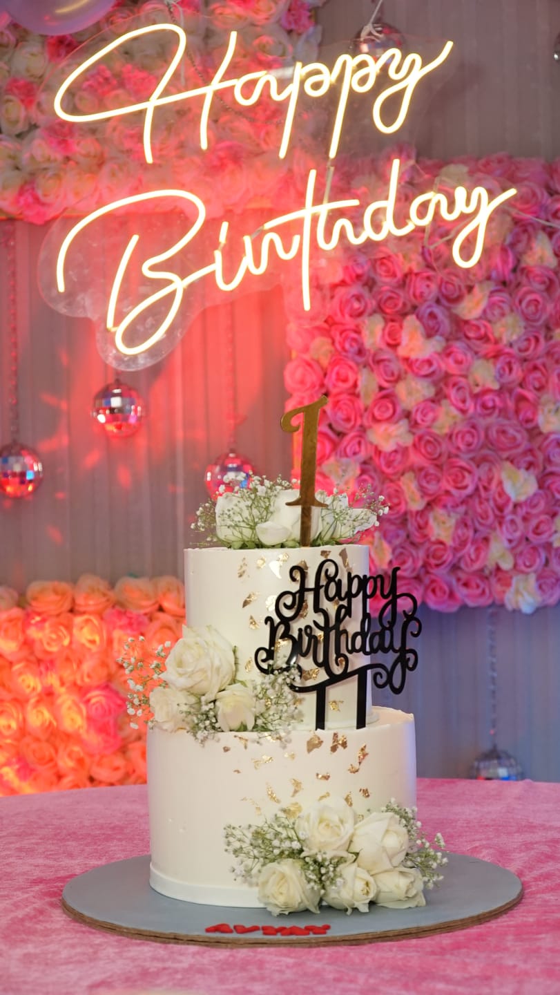 Customer photo review of Ivory Gold Wedding Cake