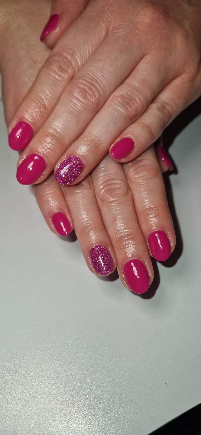 Customer photo review of Semilac 436 Powerful Burgundy HEMA Free UV Gel Polish 7ml
