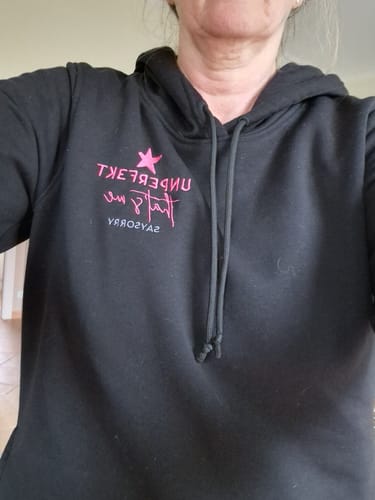 Customer photo review of Organic & recycelter Damen Hoodie »Unperfekt That’s me« mit Stern hochwertig bestickt
