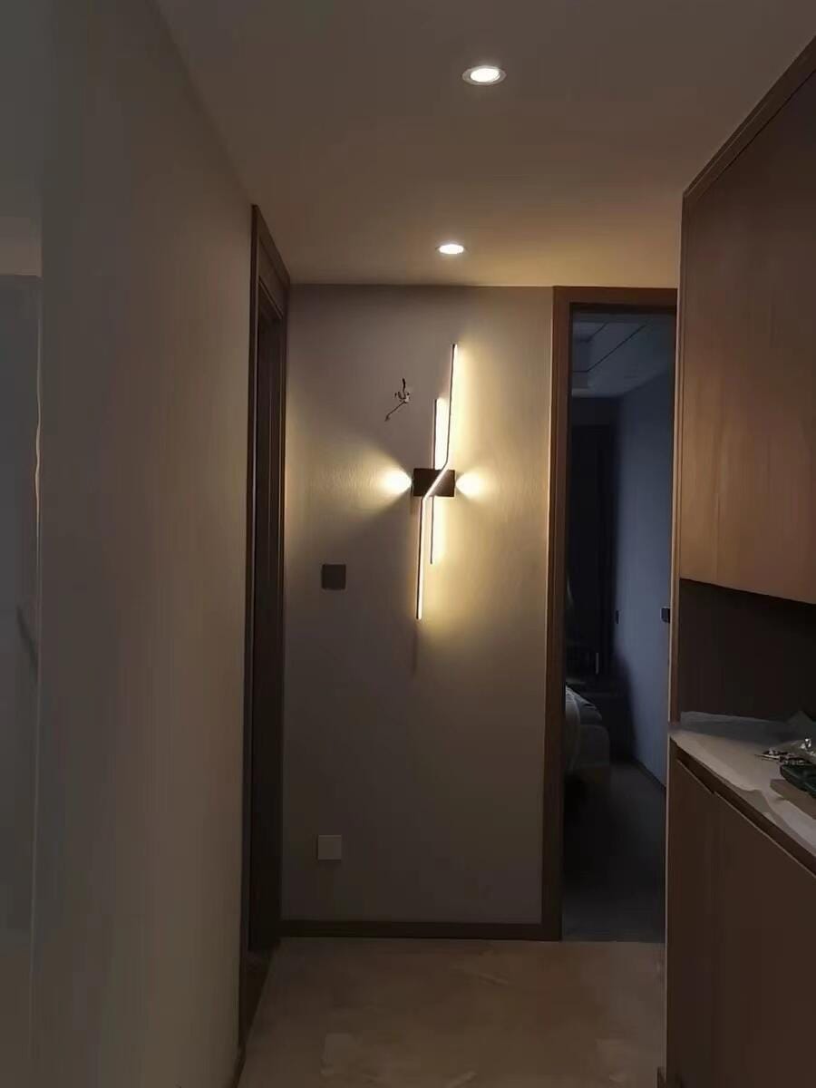 Customer photo review of WOMO Sculptural Up Down Wall Sconce-WM6030