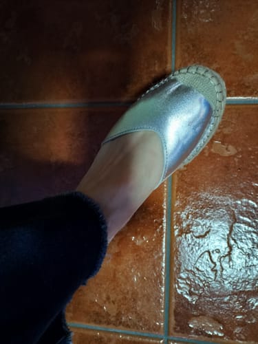 Reseña con foto de un cliente sobre Lucia Plata
