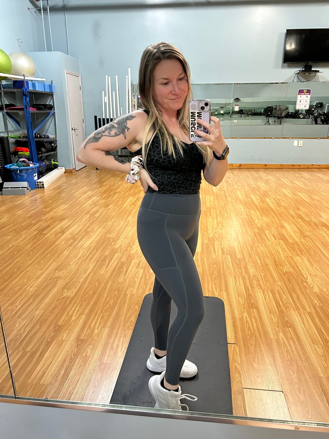Customer photo review of NKD Leggings With Pockets | Storm