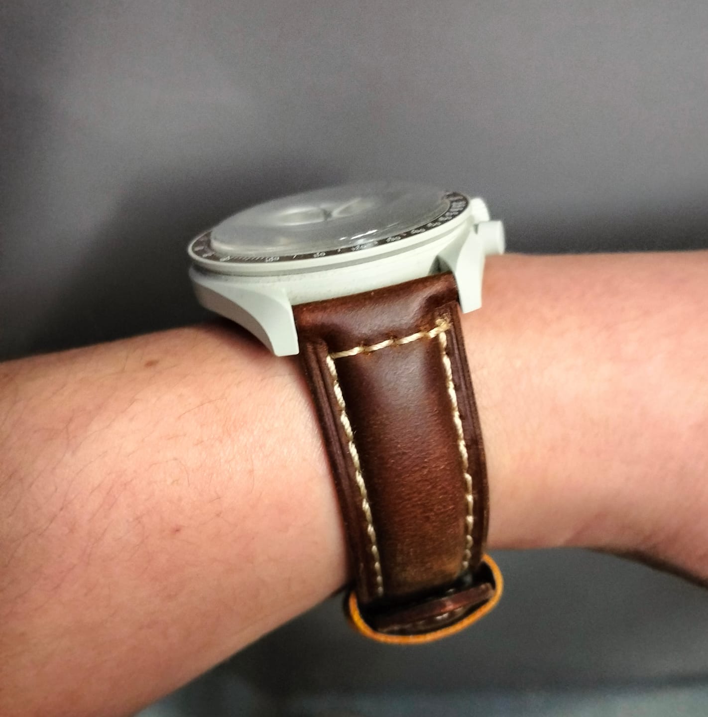 Customer photo review of Bracelet Moonswatch Cuir - Marron