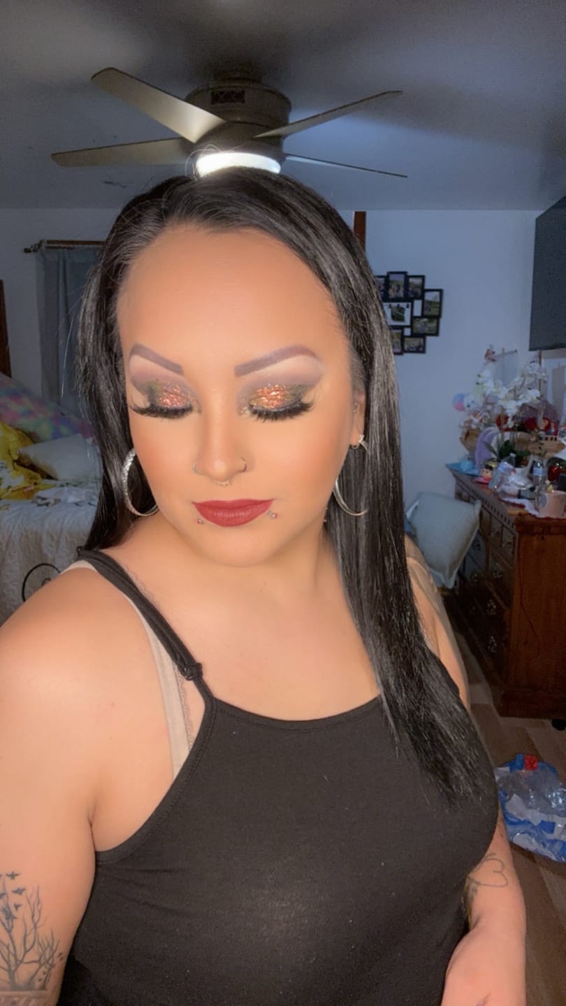 Customer photo review of Choose any 4 glitter pigments ( Glistening pigment mix included  )