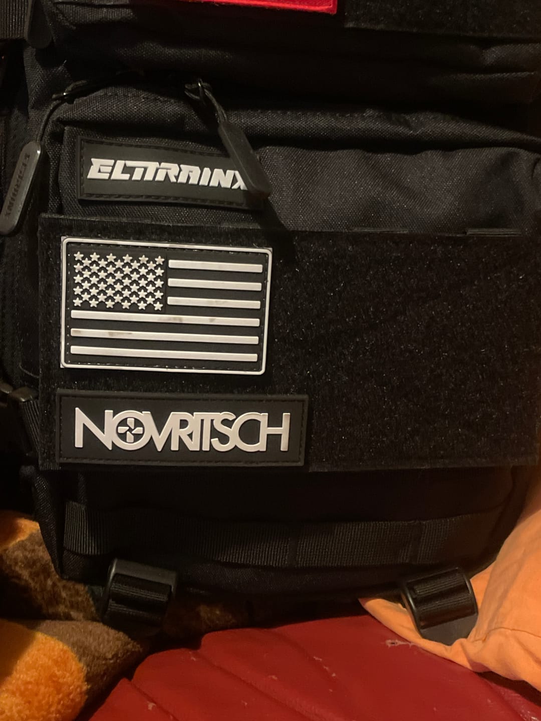 Customer photo review of Panel de Velcro para Mochilas de 25L Negro