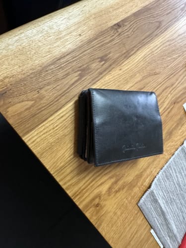 Customer photo review of Flap Boy XL - Magic Wallet with Coin Pocket