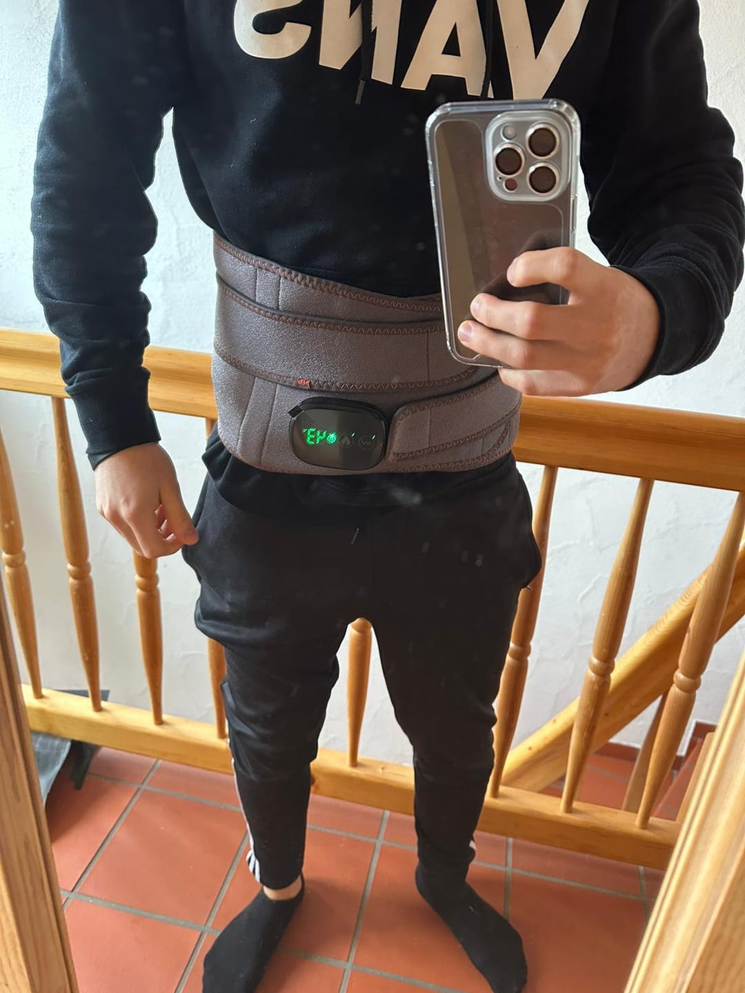 Customer photo review of ThermaPro® - Massagegürtel mit Rotlichtwärme - 50% Rabatt