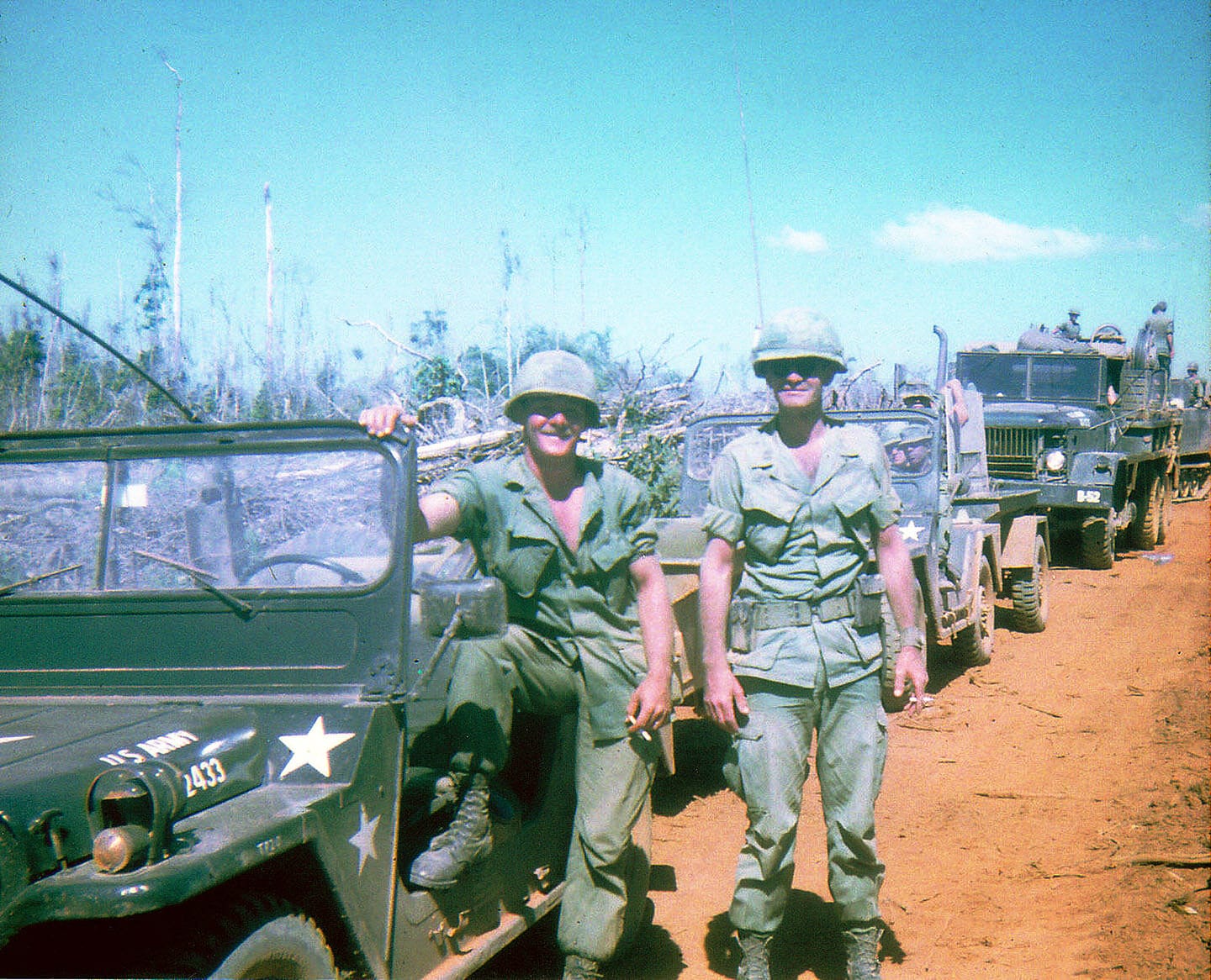 Customer photo review of US Army 5th Model Tropical Jungle Fatigue Jacket