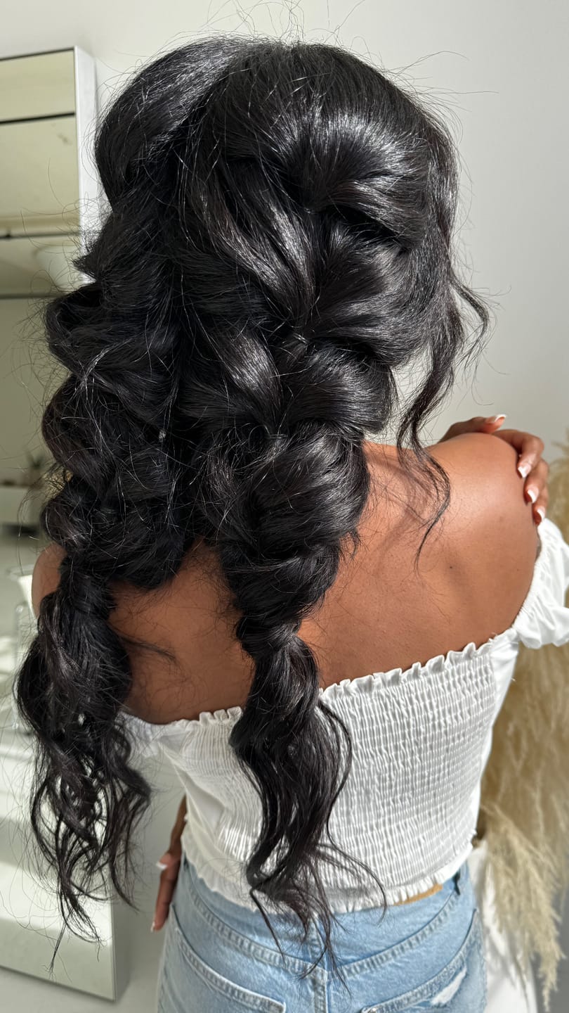 Customer photo review of Draya Michele Wavy Curl Seamless Virgin Clip-in Extensions