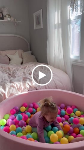 Customer video review of Free Giant Ball Pit