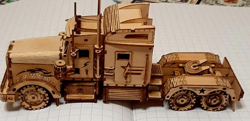 Customer photo review of Set di puzzle modello meccanico in legno super