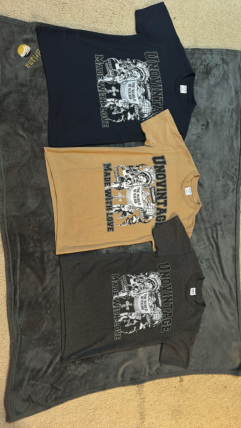 Customer photo review of Active Short-Sleeve Crewneck T-Shirt