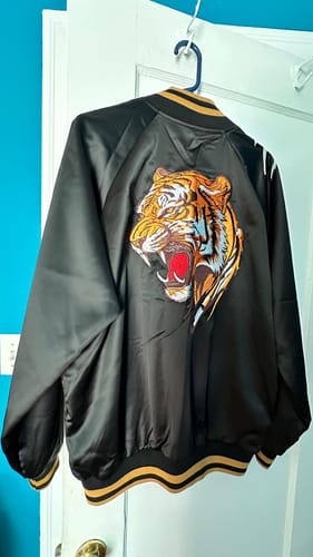 Customer photo review of Roaring Tiger Sukajan Souvenir Jacket