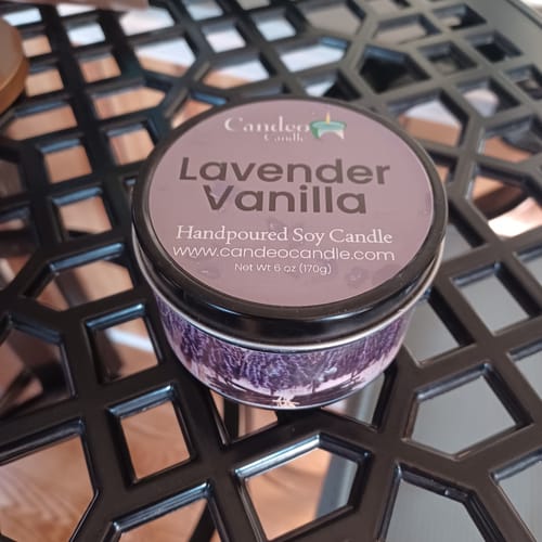 Customer photo review of Lavender Vanilla, 6oz Soy Candle Tin