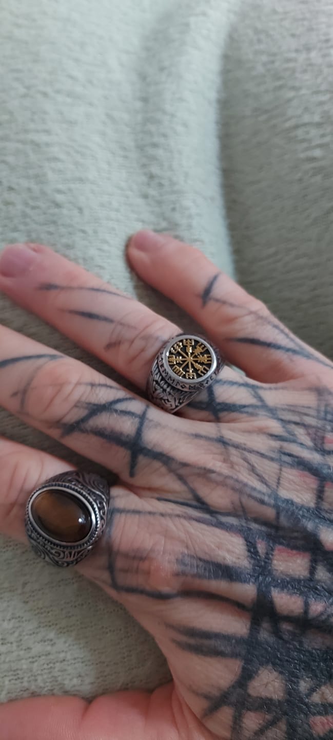 Customer photo review of VIKINGS. - GOLD