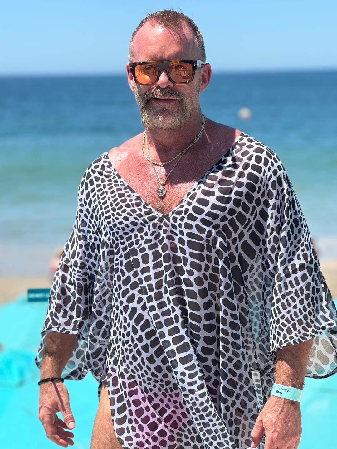 Customer photo review of The Deep V // ZIRAF