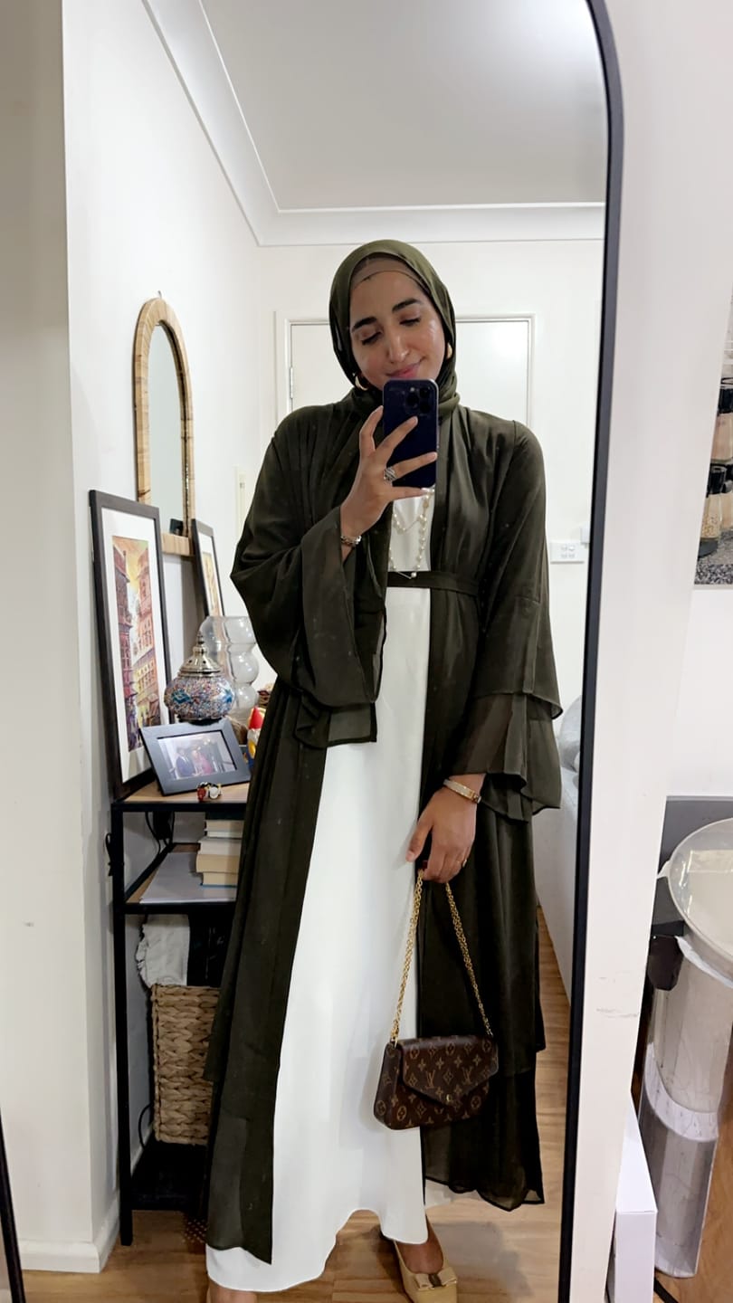 Customer photo review of Aisha Abaya + Hijab - Maroon